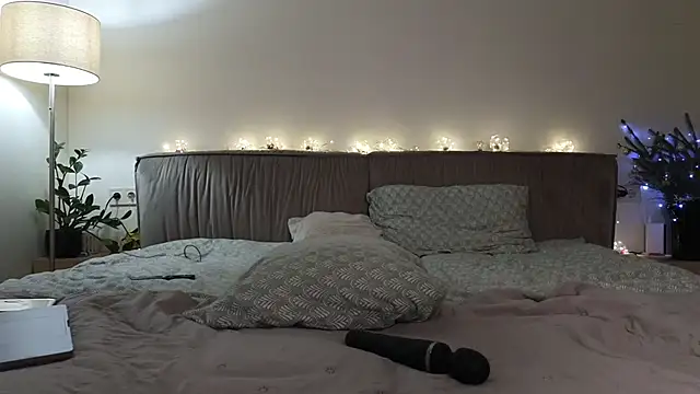 PassionAnn online show from 01/10/25, 10:57