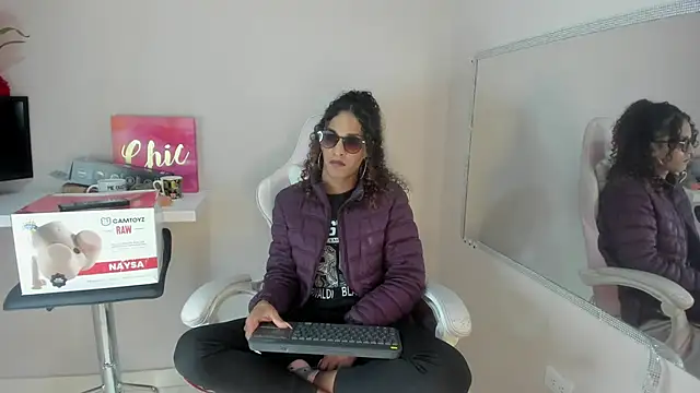 Snapshot of StefanyMiler chatting on 03/20/25, 06:30 StefanyMiler online show from 03/20/25, 06:30