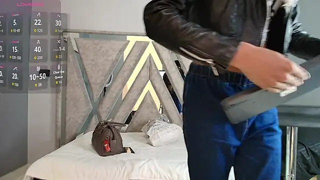 Snapshot of StefanyMiler chatting on 10/13/25, 08:20 StefanyMiler online show from 10/13/25, 08:20