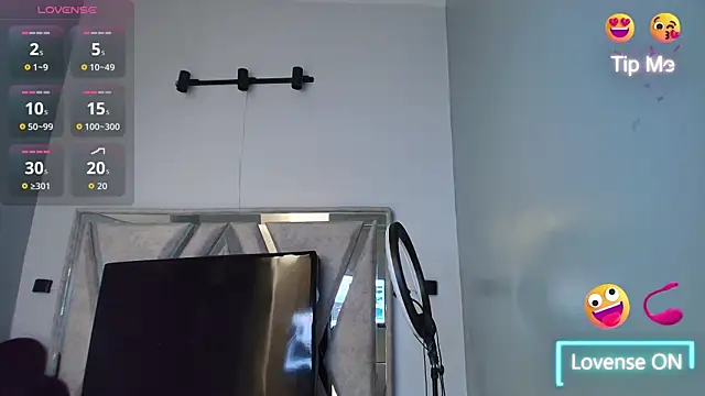 Snapshot of StefanyMiler chatting on 10/15/25, 07:25 StefanyMiler online show from 10/15/25, 07:25