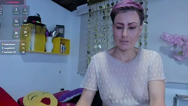 yasmin goldenst online show from 01/16/25, 01:48