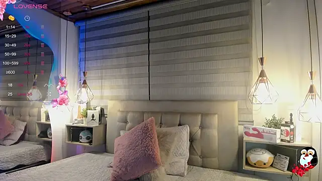 cristal  hot 1 online show from 10/24/25, 05:04