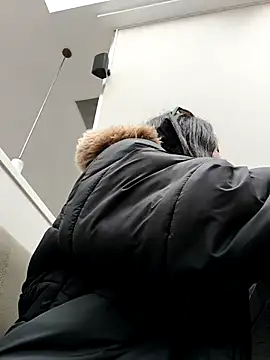 Sam Sara online show from 03/22/25, 05:52