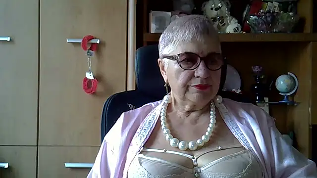 SweetCherry27 online show from 09/25/25, 05:22