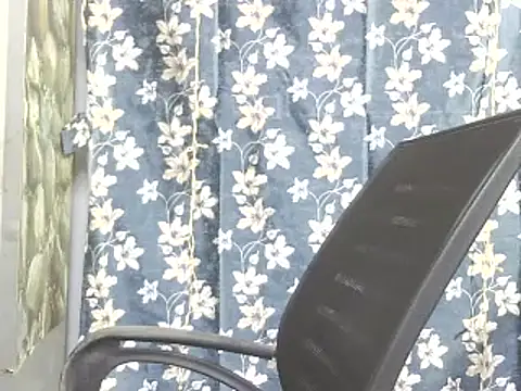 Snapshot of Supriya201 chatting on 01/17/26, 05:45 Supriya201 online show from 01/17/26, 05:45