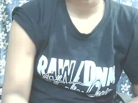 Supriya201 online show from 07/01/26, 04:29