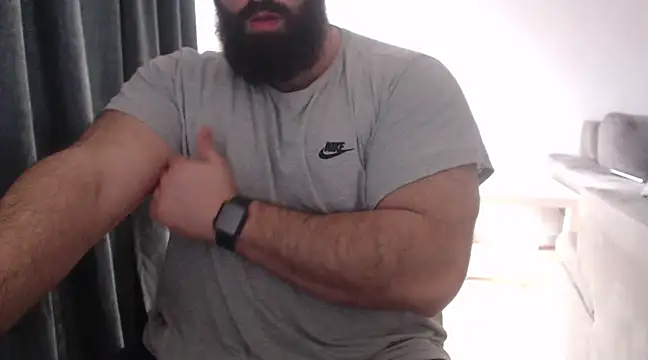 hugemachohandsome online show from 02/28/25, 04:10