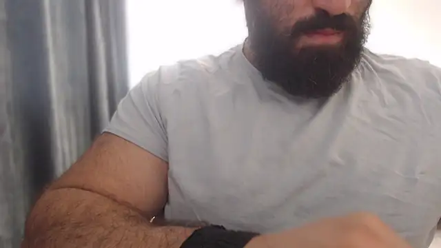 hugemachohandsome online show from 09/13/25, 10:37