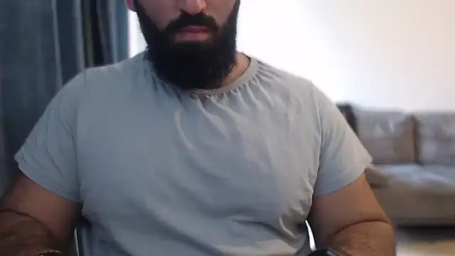 hugemachohandsome online show from 10/22/25, 11:32