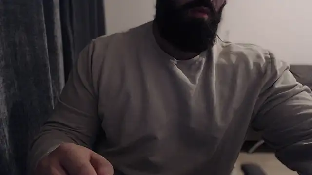 hugemachohandsome online show from 10/25/25, 08:36