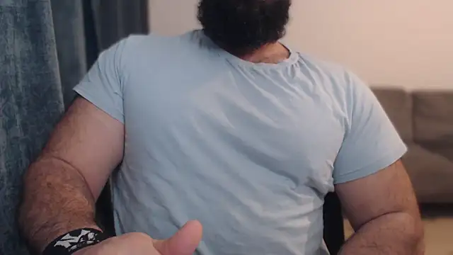 hugemachohandsome online show from 11/21/25, 10:30