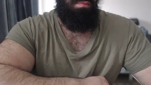 hugemachohandsome online show from 04/04/26, 07:06