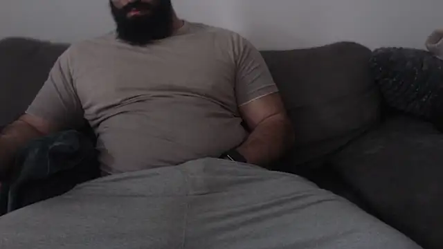 hugemachohandsome online show from 05/08/26, 05:24