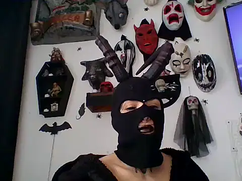 FeticheMacabre online show from 10/19/25, 07:36