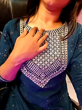 Aditi 1 online show from 01/12/25, 04:21