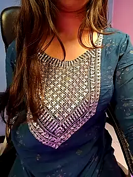 Aditi 1 online show from 01/15/25, 03:11