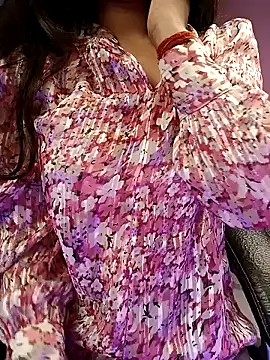 Aditi 1 online show from 01/17/25, 12:42