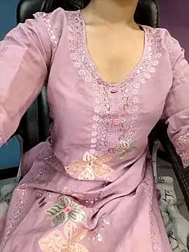 Aditi 1 online show from 03/06/26, 12:40