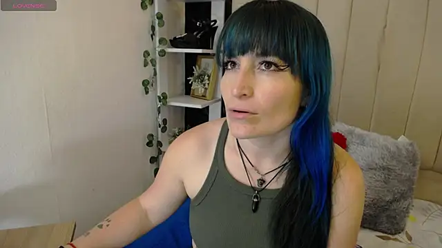 alicia moom online show from 03/12/25, 07:28