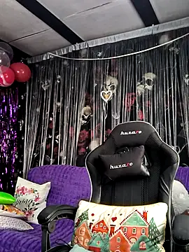 KikiXRed online show from 02/21/26, 06:14