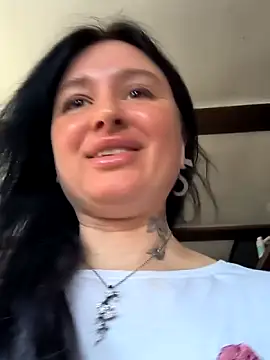 KikiXRed online show from 03/11/26, 09:04