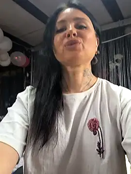 KikiXRed online show from 03/20/26, 10:31