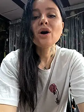 KikiXRed online show from 03/27/26, 10:04