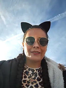 bellapaty online show from 10/20/25, 07:53