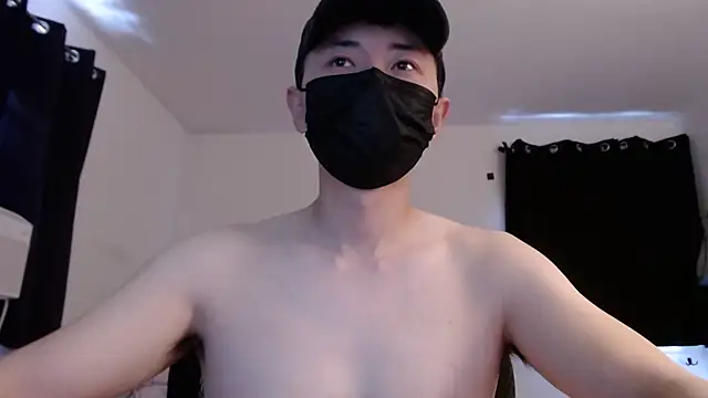 twbobo00715 online show from 10/19/25, 05:46