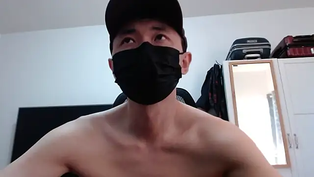 twbobo00715 online show from 04/27/26, 09:46