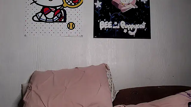 Cupcakecutie449 online show from 03/11/25, 04:54