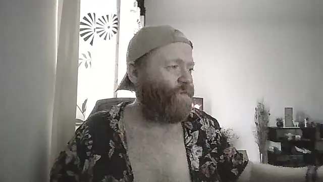 Snapshot of 33ENG chatting on 10/18/25, 01:12 33ENG online show from 10/18/25, 01:12