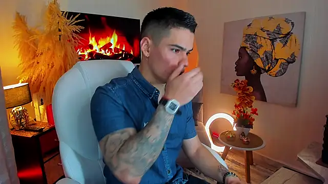 Snapshot of Matias_Murrier chatting on 03/10/25, 11:42 Matias Murrier online show from 03/10/25, 11:42