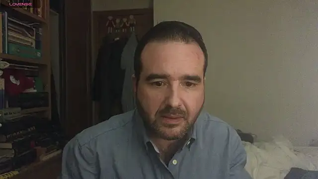 curiosillo83 online show from 03/09/25, 04:27