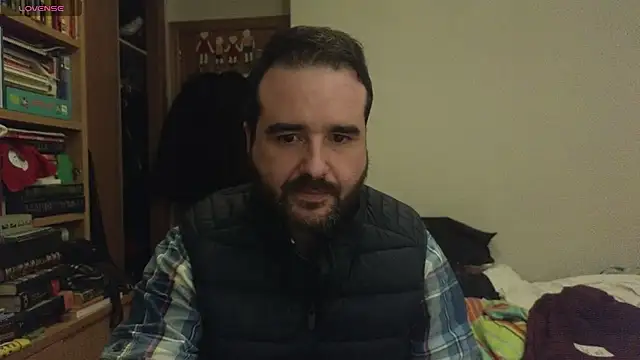 curiosillo83 online show from 03/20/25, 09:24