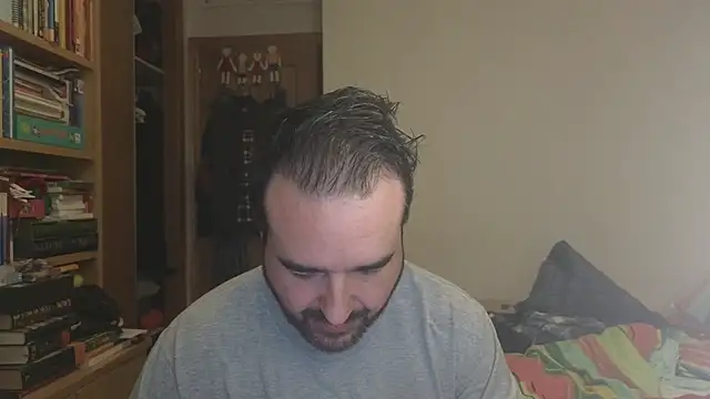 curiosillo83 online show from 12/14/25, 12:10