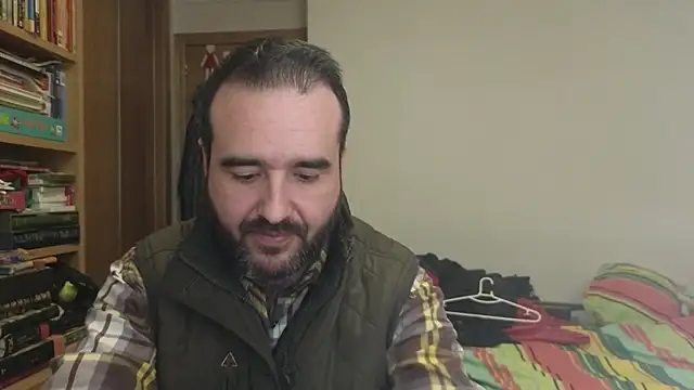 curiosillo83 online show from 01/08/26, 03:36