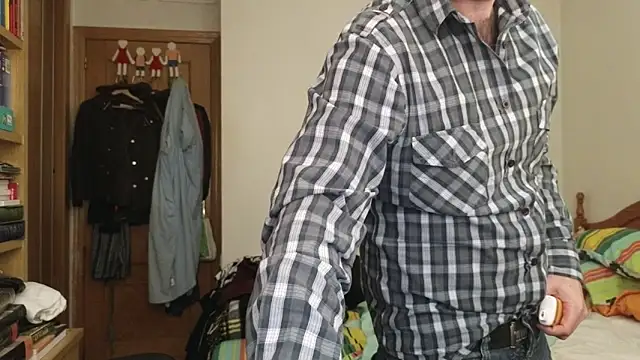 curiosillo83 online show from 04/27/26, 03:10