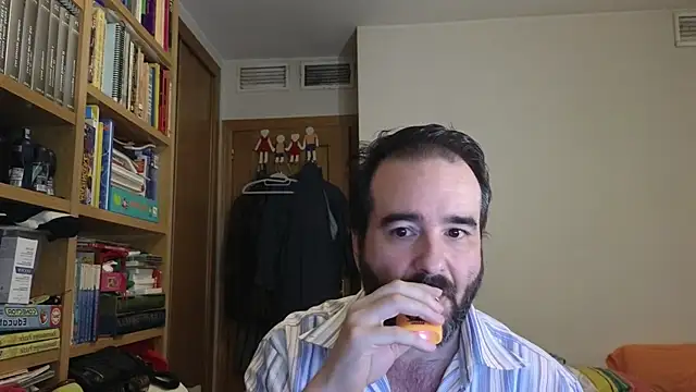 curiosillo83 online show from 07/18/26, 09:46