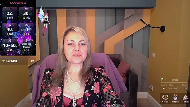 Candy Long online show from 11/17/25, 06:41