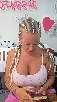 Jassy Foxy online show from 07/07/26, 04:15