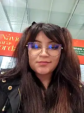 Snapshot of Sakura_0505 chatting on 12/20/24, 12:19 Sakura 0505 online show from 12/20/24, 12:19