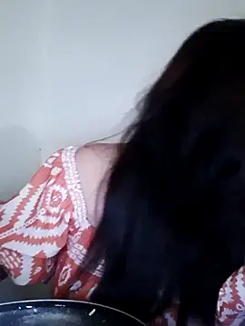 Snapshot of Sakura_0505 chatting on 12/20/24, 07:07 Sakura 0505 online show from 12/20/24, 07:07