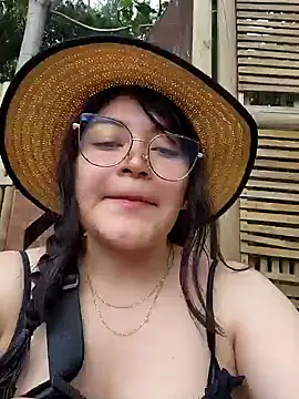 Snapshot of Sakura_0505 chatting on 12/21/24, 08:00 Sakura 0505 online show from 12/21/24, 08:00