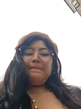 Snapshot of Sakura_0505 chatting on 12/22/24, 06:26 Sakura 0505 online show from 12/22/24, 06:26