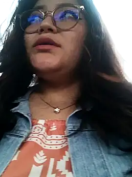 Snapshot of Sakura_0505 chatting on 02/06/25, 09:49 Sakura 0505 online show from 02/06/25, 09:49