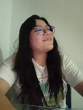 Snapshot of Sakura_0505 chatting on 02/19/25, 10:53 Sakura 0505 online show from 02/19/25, 10:53