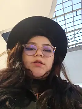 Snapshot of Sakura_0505 chatting on 02/26/25, 11:26 Sakura 0505 online show from 02/26/25, 11:26