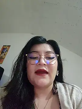 Snapshot of Sakura_0505 chatting on 03/08/25, 10:45 Sakura 0505 online show from 03/08/25, 10:45