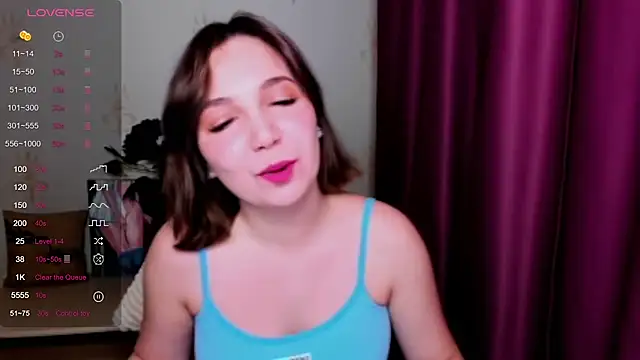 KindHazelHere  online show from 03/04/25, 04:30